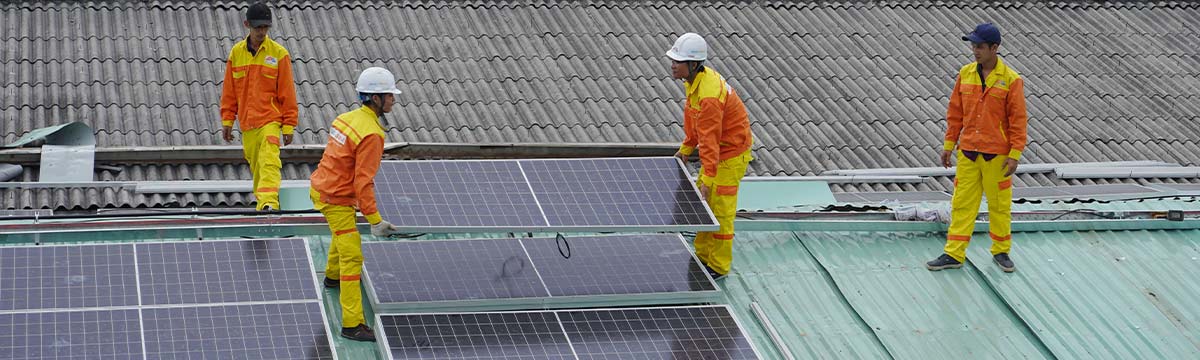 Industrial Solar Solutions: Powering Large-Scale Operations Efficiently and Sustainably